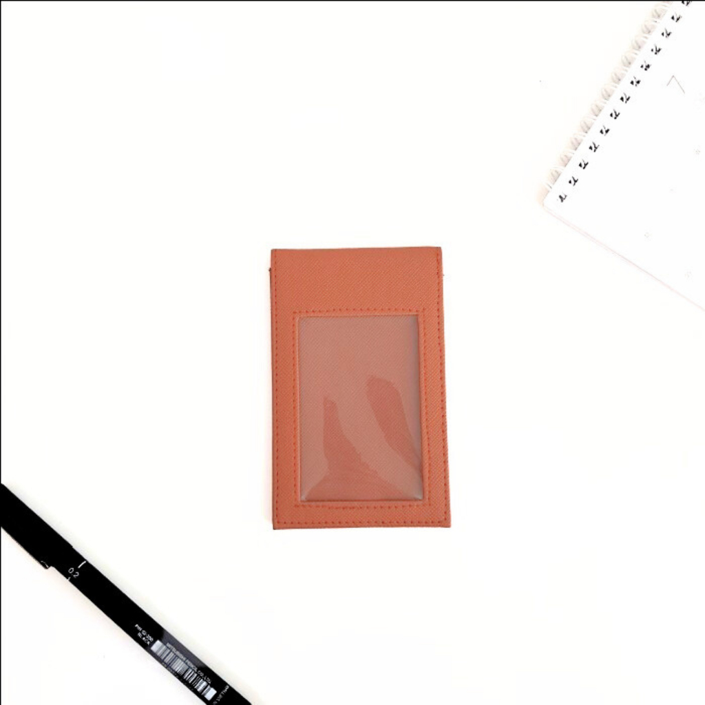 

Name Flashee Tag Saku Kulit PU Leather Magnet Dua Sisi Cokelat ID Card Magnet Jepit Lanyard Magnet Warna Coklat Muda