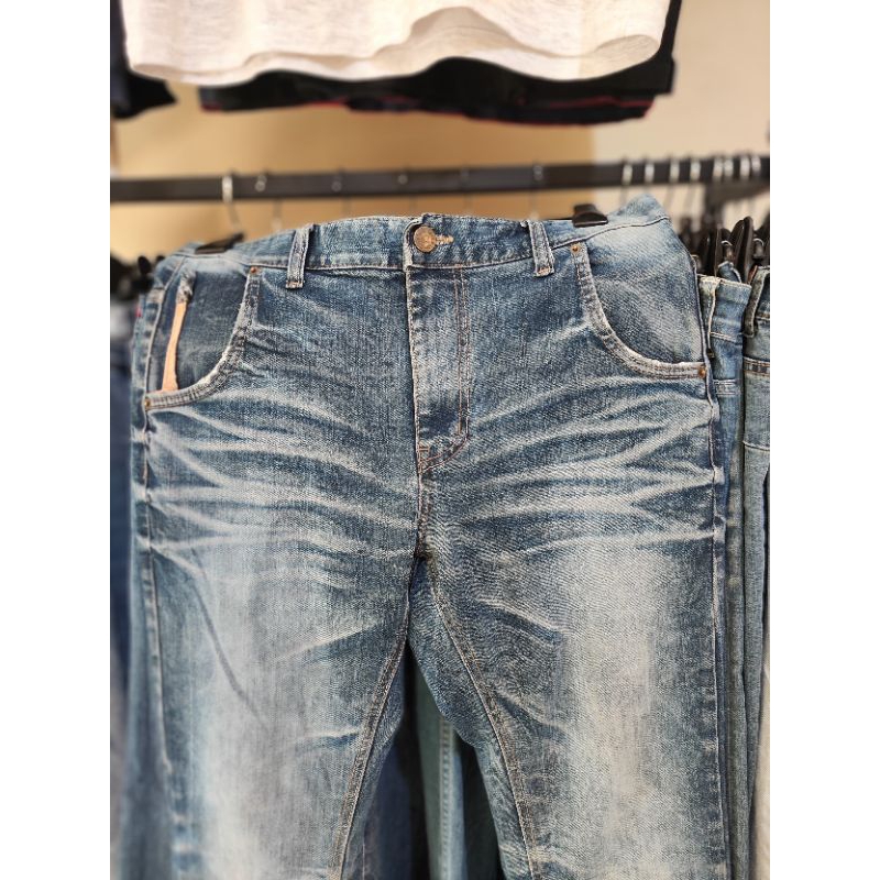 jeans branded