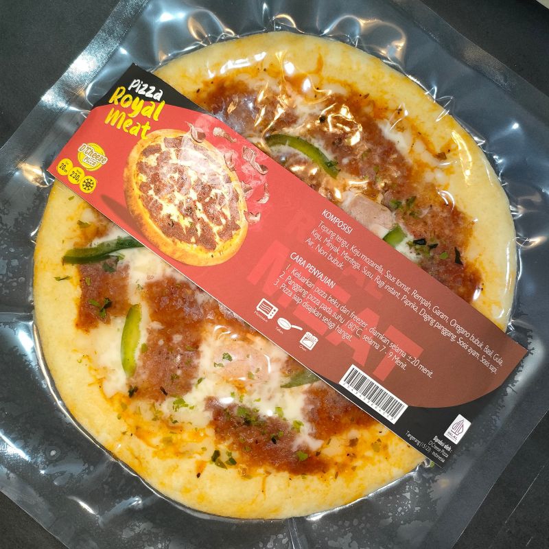 

dcheese pizza frozen royal meat