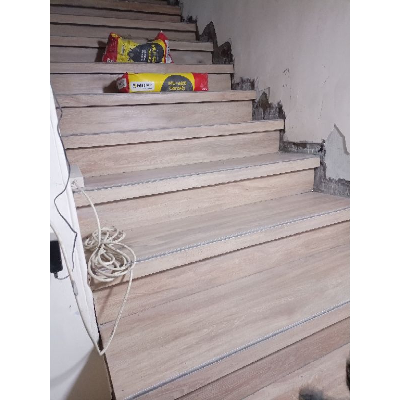 jasa pasang granit
