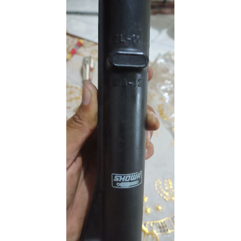 Bottom shock kanan original copotan scoopy fi 2015