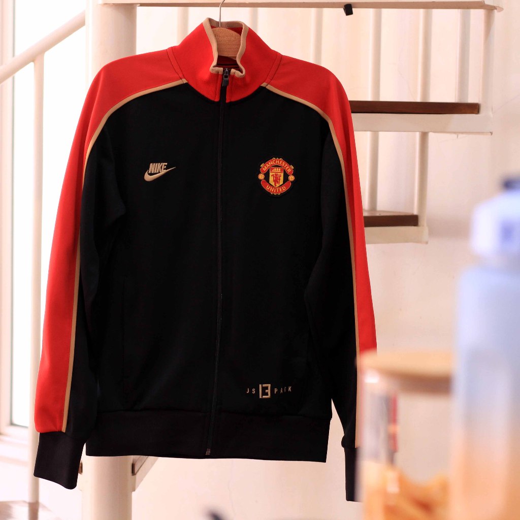 Jaket tracktop original nike Manchester United. SECOND