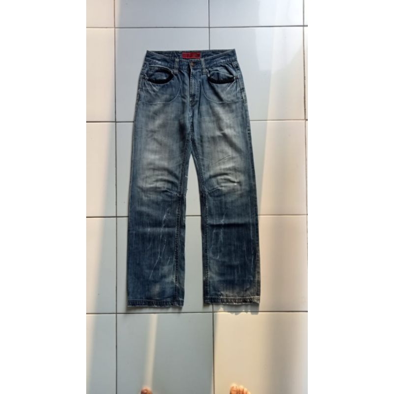 Celana Jeans Fading Cruk Denim