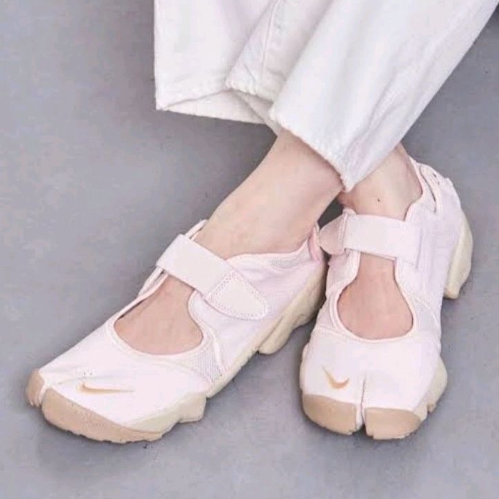 AIR RIFT LIGHT SOFT PINK WMNS