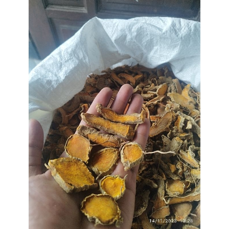 

kunir kering rajang manual super 100gr