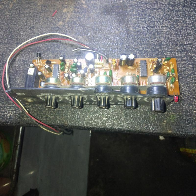 tone kontrol bekas speaker aktip