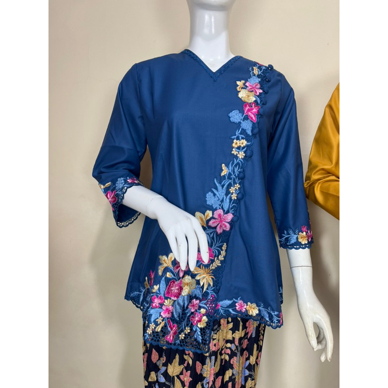 blus kebaya nayla