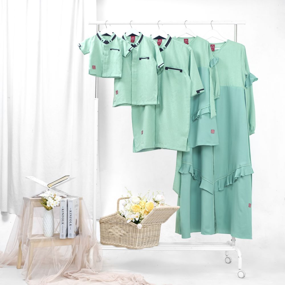 Sarimbit Couple Keluarga 3 Orang 1 Set Merah Baju Muslim Gamis Kemeja Suami Istri Kondangan 2024