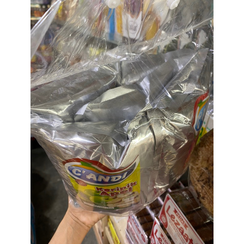 

TERMURAH PAKET KERIPIK BUAH ISI 5 BUNGKUS KRUPUK BUAH KIWI NANGKA STRAWBERRY DURIAN APEL MANGGA