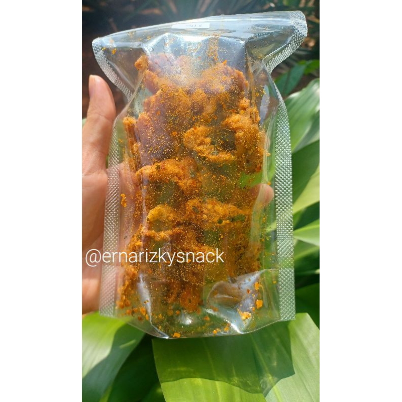 

KERIPIK KULIT AYAM [ 100gr ] PEDAS DAUN JERUK/HALAL