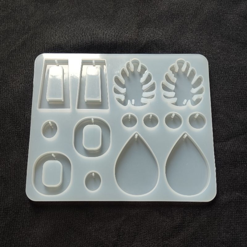 Cetakan Resin Bahan Silikon 5 Macam Bentuk Daun Untuk Membuat Liontin, Keychain, Resin Art, Dll