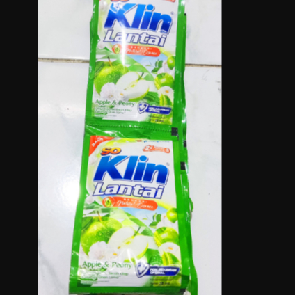 (RENCENGAN) SO KLIN LANTAI APPLE AND PEONY FRUITY APEL 12 PCS 25 ML SOKLIN PEMBERSIH
