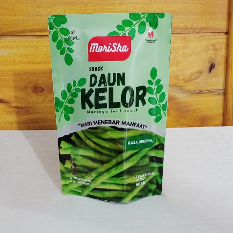 

Snack Daun Kelor / MORINGA LEAF SNACK - Oleh oleh makassar