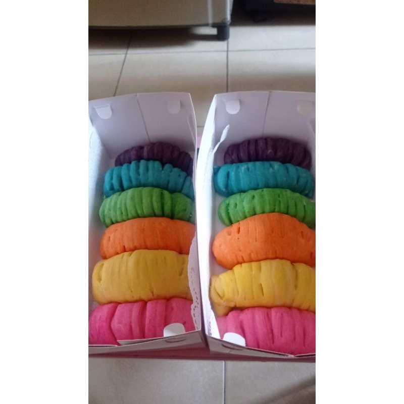 

roti sisir rainbow