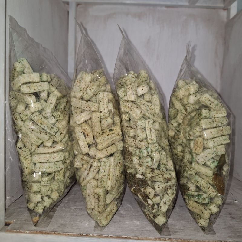 

Krupuk soto cabe ijo/ pilus soto cabe ijo