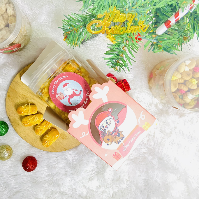 

Hampers Natal Kuker/Christmas Hampers - Special Set - Kue Kering 1 Jar KASTANGEL
