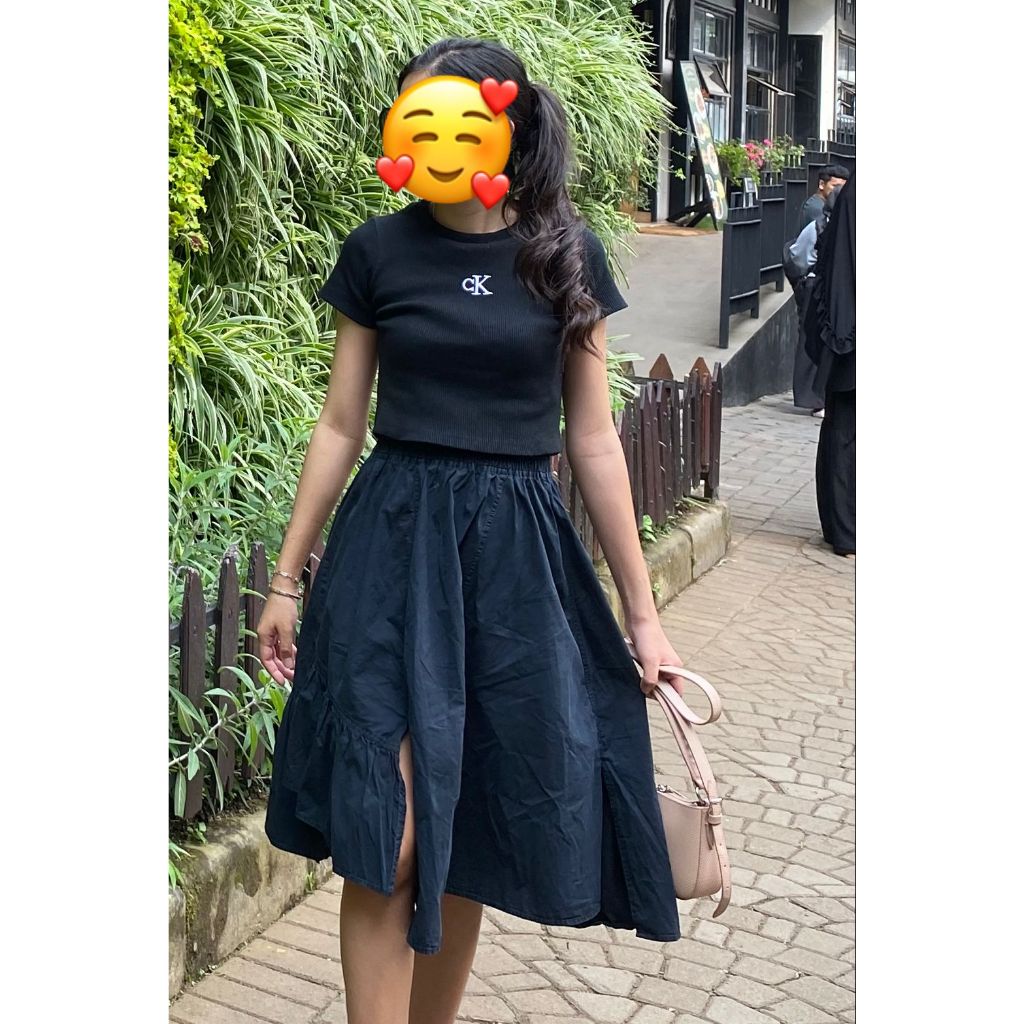 PRELOVED ROK HITAM / MIDI SKIRT BLACK / ROK KEREN WANITA