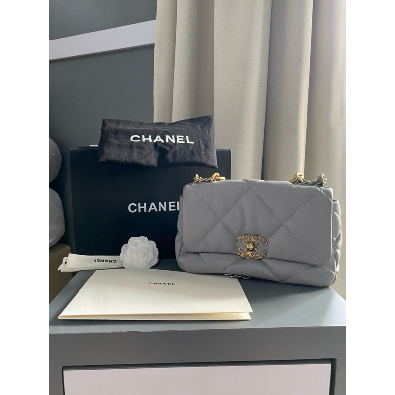 CHANEL C19 (GREY 21B)