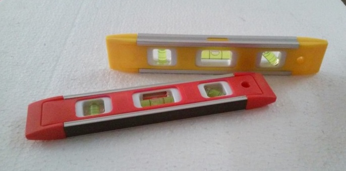 

SALEE!!!!.. Waterpass Penggaris 9" SAC