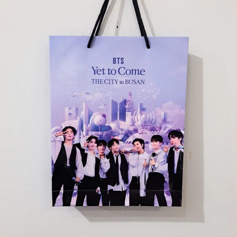 

KA PAPER BAG TAS HADIAH KPOP DAN ANIME