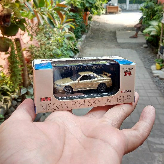 Diecast Kyosho Nissan Skyline GTR R34 Red Park Rare VHTF