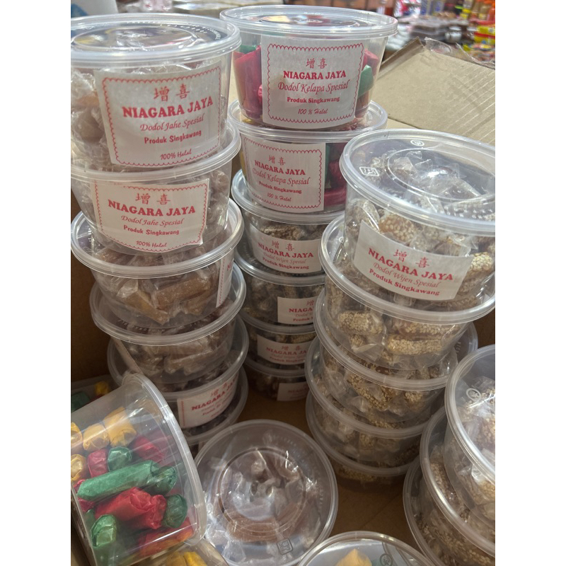 

Cemilan Jadul Dodol Kelapa / Jahe / Wijen Kacang Khas Singkawang Kalimantan