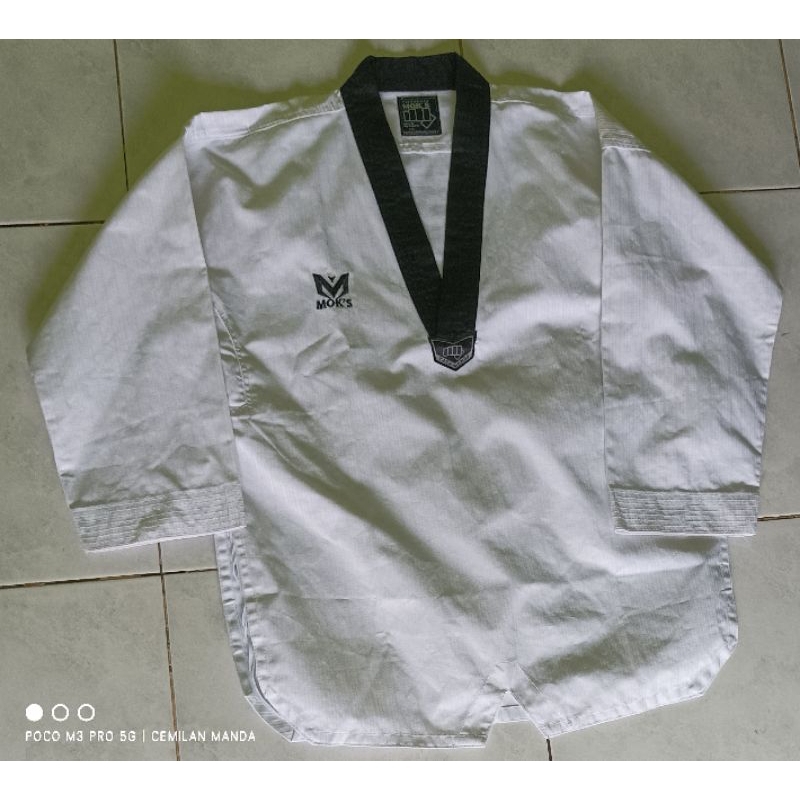 baju Taekwondo bekas pakai