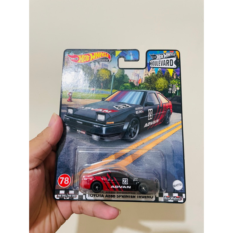 hotwheels toyota ae86 advan sprinter trueno boulevard