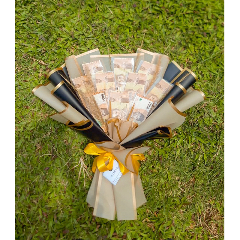 

lyla money bouquet by LYLA KREATIF