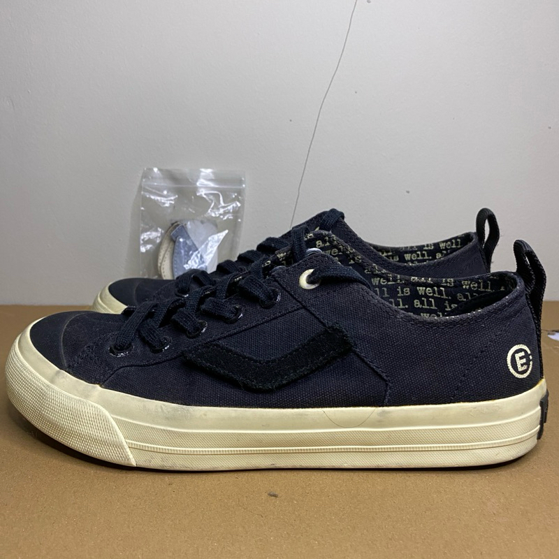 Sepatu Ventela X Evil Low Size 41 Second