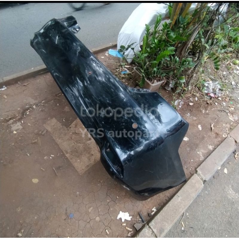 bumper belakang camry 2016