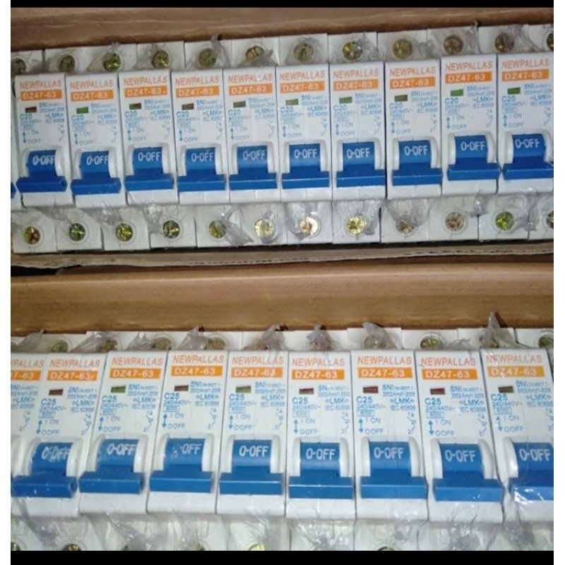 mcb new pallas 20 sama 25 Amper harga sama MCB listrik