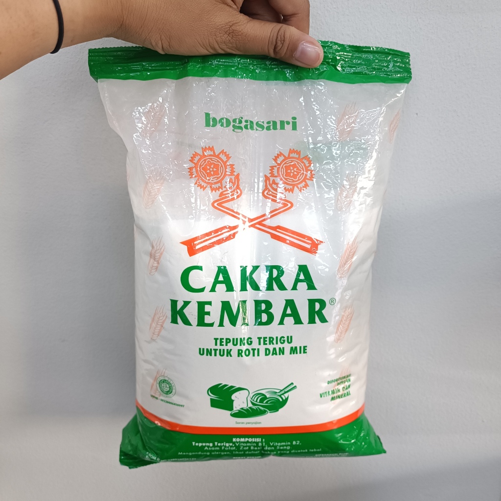 

TEPUNG TERIGU CAKRA KEMBAR EKONOMIS 1KG