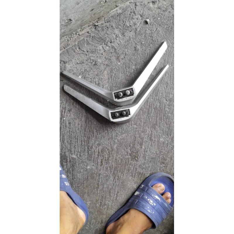 JUAL  STAN kaki TV PANASONIC TH 43ES630 G 43ES630G