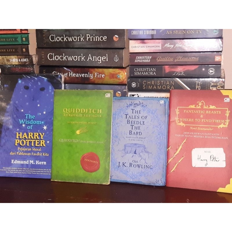 Buku Novel Harry Potter SET (The Tales Of Beedle The Bard, Quidditch Through The Ages, Fantastic Bea