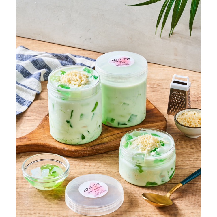 

BUKO PANDAN CREAMY / ES Jelly / minuman segar