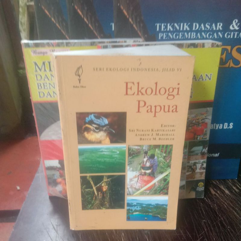 BUKU EKOLOGI PAPUA