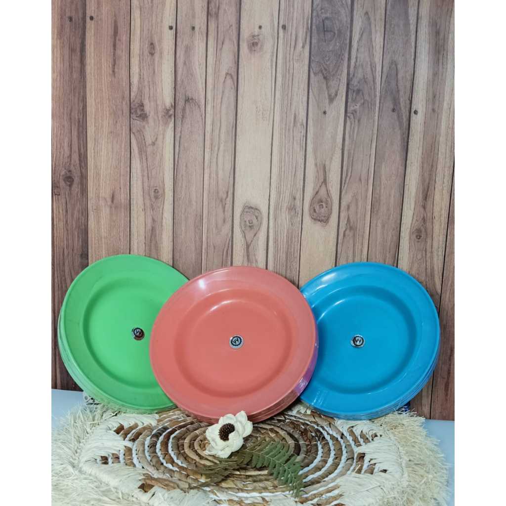 Piring plastik warna pastel