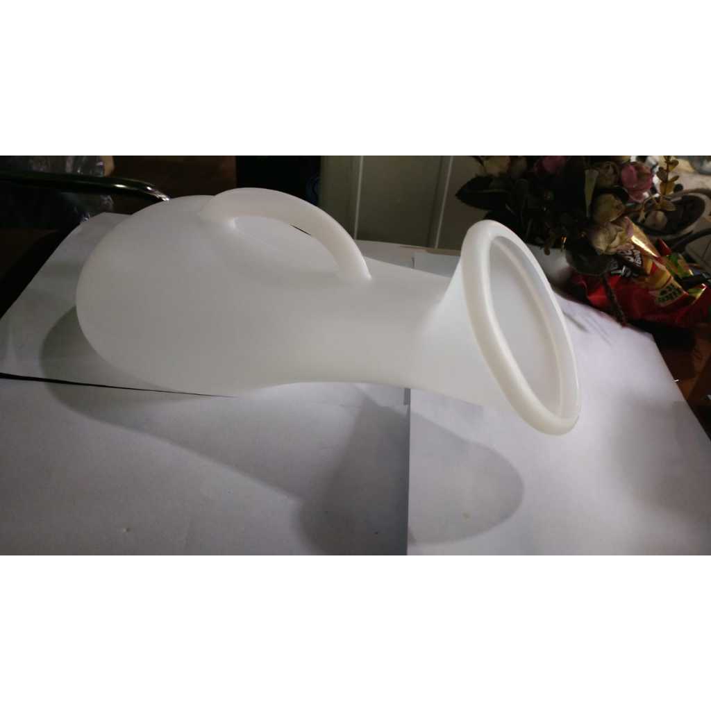 Urinal Plastik Cewe/Cowo