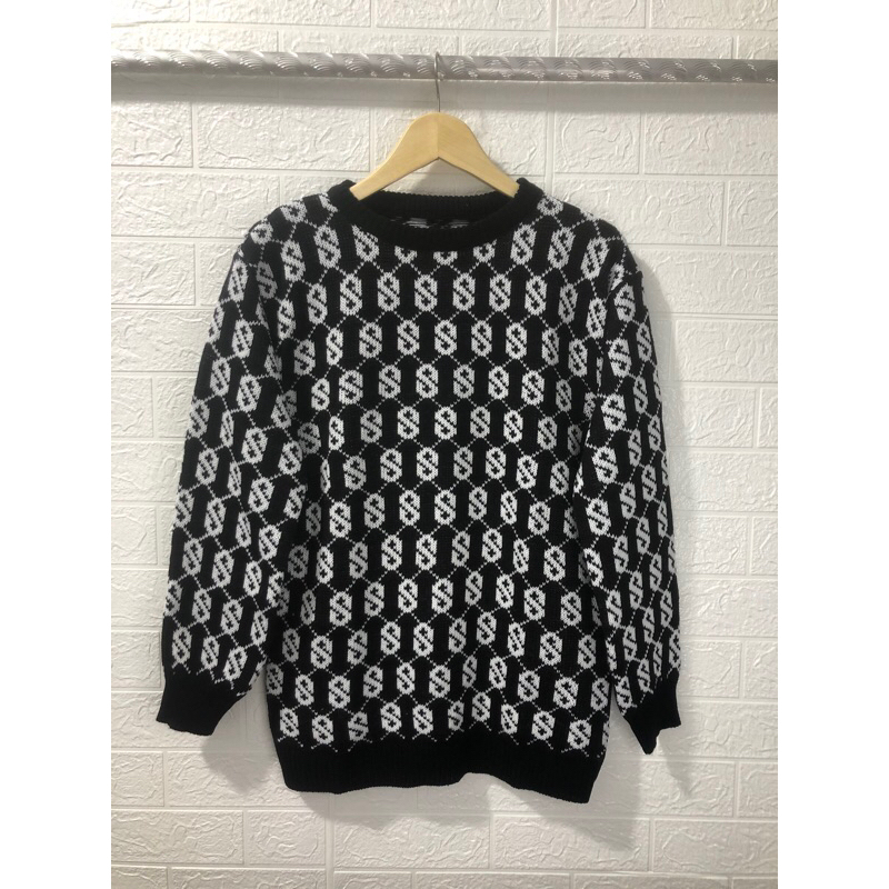 Sweater Blouse Monogram Knit / Blouse Rajut Monogram / Atasan Wanita Rajut