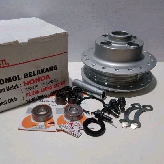 TROMOL BELAKANG TIGER LAMA/TROMBOL REM BELAKANG SET BOS GEAR+BAUD GIR+KLEMAN+KLIP TROMOL+LAHER/BEARI