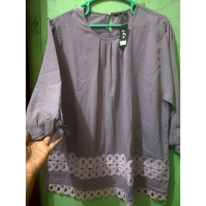 Atasan warna lilac