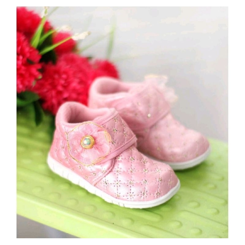 Sepatu Bayi Perempuan Bunyi - Revenite