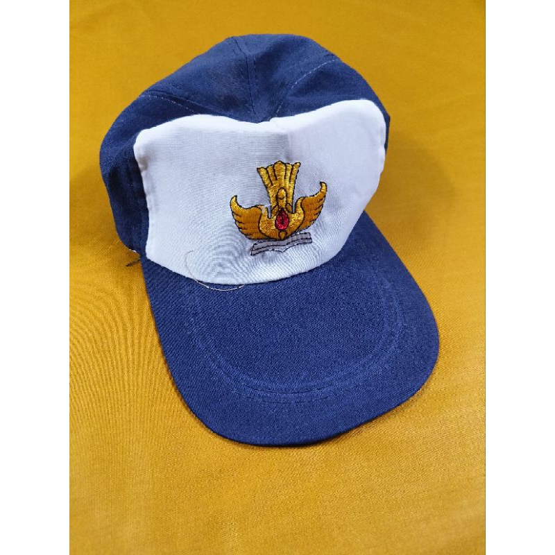 Topi SMP biru putih