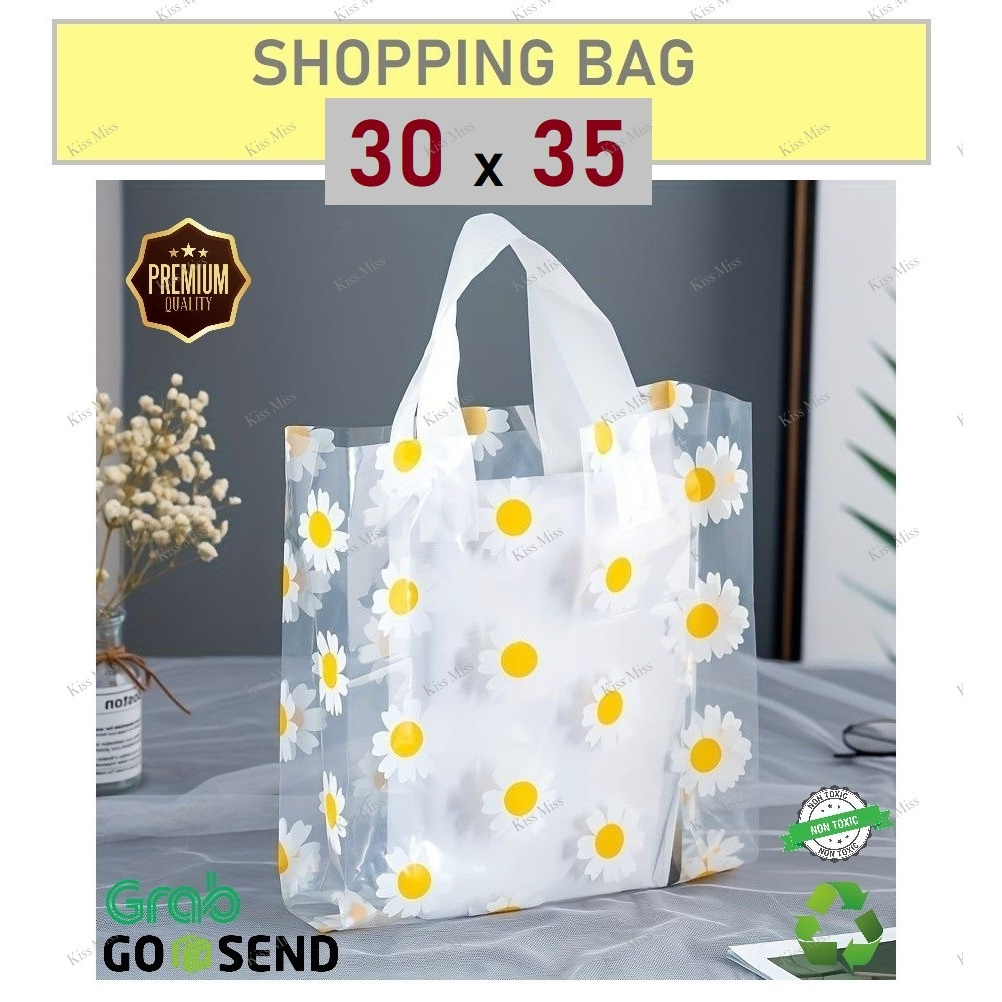 

SHOPPING BAG - 30X35 - KANTONG PLASTIK - PACKAGING - GOODIE BAG - MOTIF