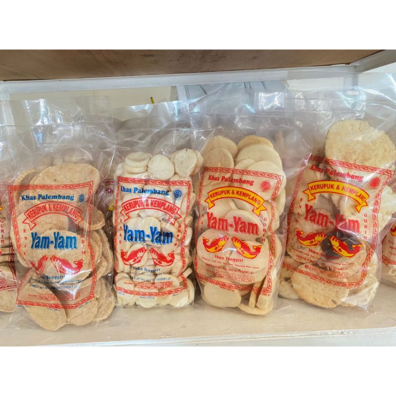 

paket kemplang 1 kg(kulit,mini,kancing,bakar)