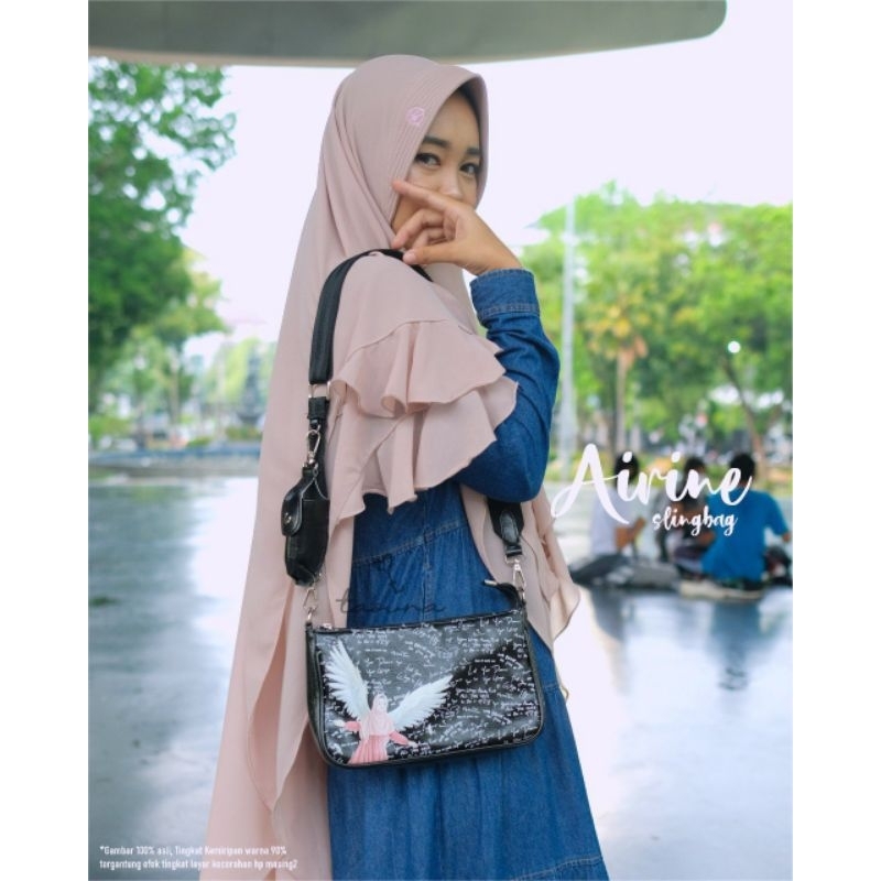 Airine Slingbag by TasUna