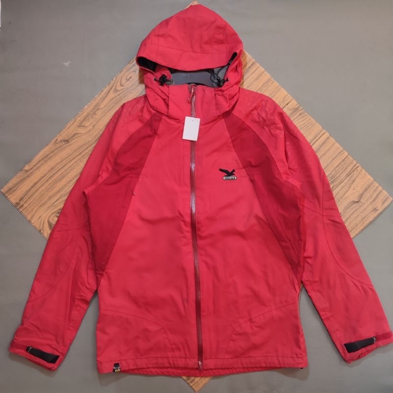 outdoor jacket salewa