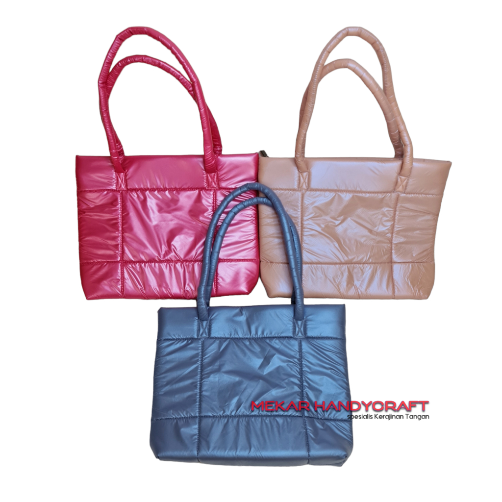 Tas Wanita Kain Puffy Metalik Korea Besar
