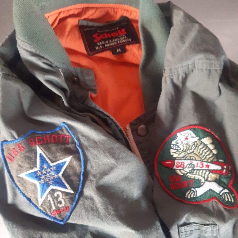 bomber schott size M